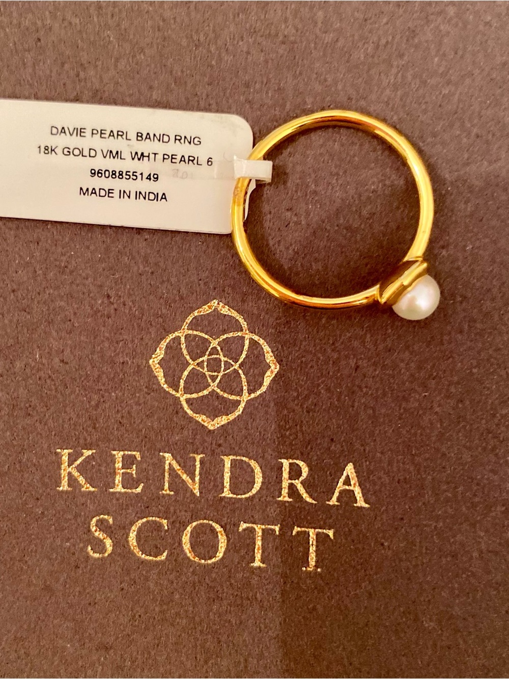 Kendra Scott Davie Pearl Gold Ring (size 6)